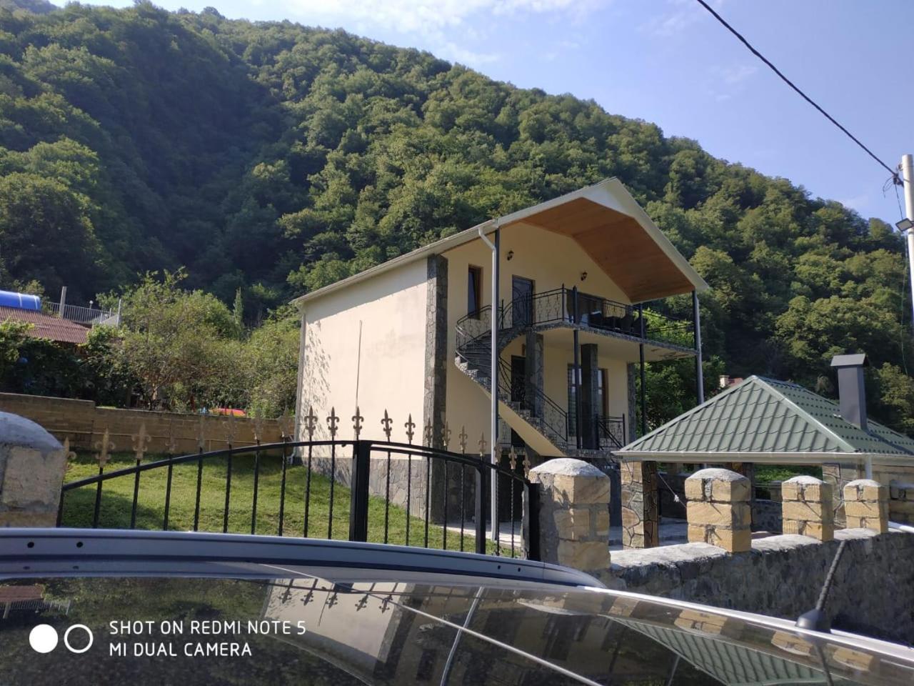 Qax Ilisu Villa Exterior photo